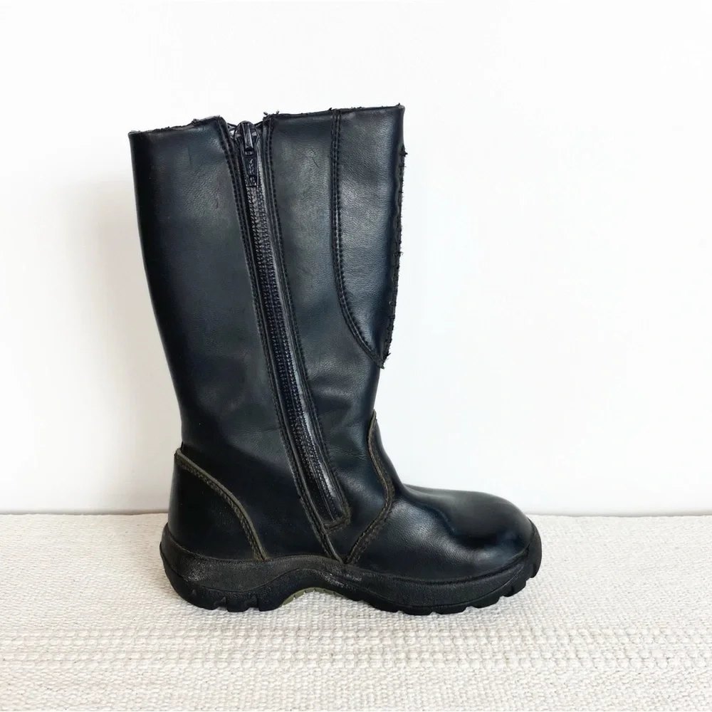 KEEN Kids Bern black leather boots Kids Toddler size 9